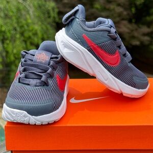 NEW Nike Baby / Toddler Unisex Star Runner 4 NN Low Casual Sneaker (Navy Red)